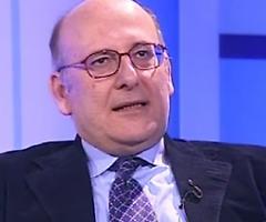 Per evitare assembramenti, a Lauro in Irpinia il sindaco fa sparire le panchine