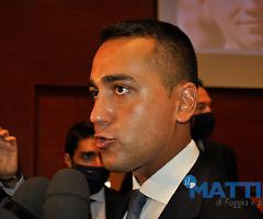 Fronte (quasi) bipartisan contro i negazionisti del Coronavirus, Di Maio da Foggia sbotta: «Rabbrividisco»