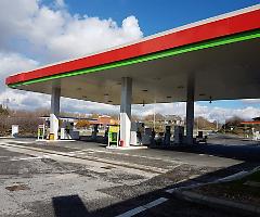 Benzinai verso la chiusura nelle aree autostradali