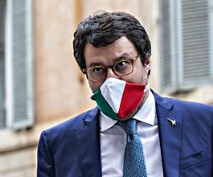 Ancora non ci parla con Draghi e già Salvini pretende i ministri