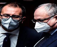 Non solo Conte: Renzi chiede sul piatto anche la testa di Bonafede e Gualtieri. 5 Stelle e Pd? Paura!