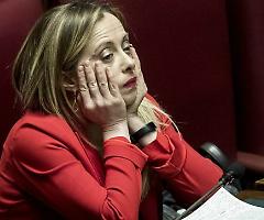 Sul Governo Draghi la Meloni tace: vuoi vedere che la lupa s'è fatta agnello?