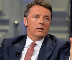 Vale il 2% ma, dopo aver fatto cadere Conte, Renzi sfida il Pd: «O con noi o con i 5 Stelle»