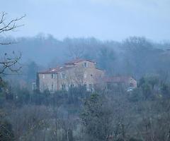 I ristoratori portano in tavola la protesta al pranzo domenicale nella villa di Draghi a Città della Pieve