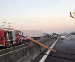 Assalto portavalori sull'A1, Italia tagliata in due