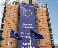 Bonifico della Commissione europea all'Italia dei primi 24,9 miliardi del Recovery