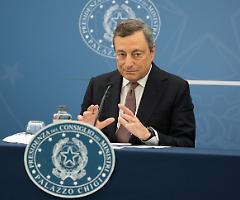 Draghi fa presto a dire obbligo vaccinale, Ema valuta i rischi di sindrome infiammatoria multisistemica con i vaccini