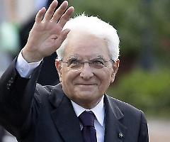 Quando altro non hai, tuo marito ti corichi: riecco Mattarella