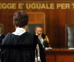 Isso, esse e 'o malamente: la sceneggiata del green pass di Draghi in Tribunale