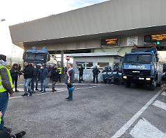 Portuali di Trieste, l'Ucdl non ci sta: «Governo italiano segnalato alla Cedu e all'Onu»