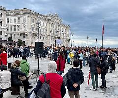 Da Trieste parte lo sciopero dei lavoratori contro il green pass