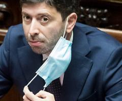 Vaccino ai piccini, Speranza consiglia alle famiglie di affidarsi ai pediatri