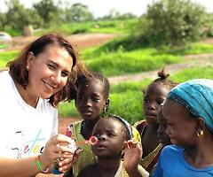 Insegnante morta per trombosi dopo la prima dose di vaccino, indagato il medico vaccinatore