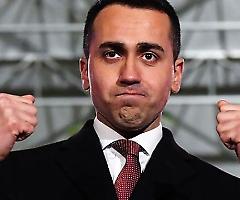 Stop del M5S a Draghi sulle armi a Kiev, Di Maio (in guerra per la sua poltrona) non ci sta