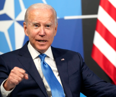 Biden invia nuove truppe in Europa e rafforza la difesa aerea in Italia. Cina: «Nato si espande e sostiene lo scontro»