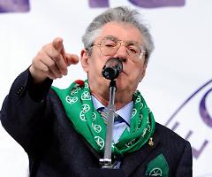 Lo strappo di Bossi nella Lega: nasce la corrente del Nord