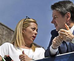Povertà e pace: le bandiere di Conte nell'opposizione «dura e intransigente» alla Meloni
