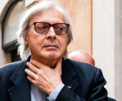 Vittorio Sgarbi e il controverso caso Antitrust: una commedia da 300.000 euro