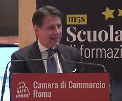 Giuseppe Conte e il senso di "Patria" che la Meloni ha svilito