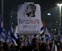 In 100mila  contro Netanyahu per chiedere che vada via dal governo di Israele