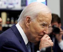Il plurivaccinato Joe Biden di nuovo positivo al Covid: è proprio ora di ritirarsi dalla corsa elettorale