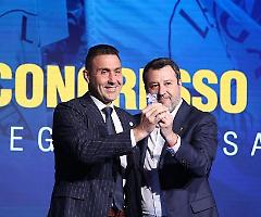 Vannacci si tessea con la Lega, a Salvini: «Grazie Matteo, da oggi andremo avanti insieme»