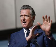 La California fa causa a Trump per i dazi