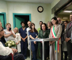 A Perugia il matrimonio che ha commosso l'Italia: un sì in terapia intensiva, testimoni degli sposi i medici del reparto