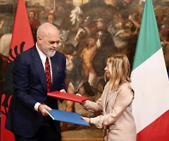 I centri rimpatri non sono la soluzione: così parla Rama (al voto)  che ne ha concesso uno bello grosso a Meloni