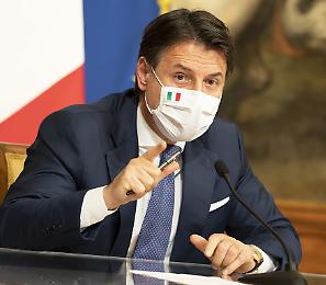 Una tragedia trasformata in farsa