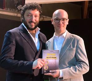 Elisa Claps, dopo la fiction un'inchiesta giornalistica sull'inchiesta giudiziaria: gli inediti del libro Indagine nell'abisso della Chiesa della Trinità Elisa Claps, dopo la fiction un'inchiesta giornalistica sull'inchiesta giudiziaria: gli inediti del libro Indagine nell'abisso della Chiesa della Trinità