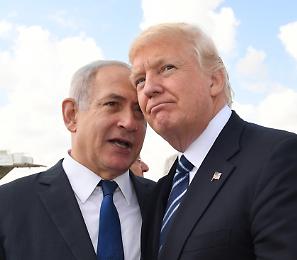 Attaccano l'Iran perch&eacute; non deve avere l'arma nucleare, per&ograve; tutti zitti su Israele che &egrave; piena di armi nucleari. Acerbo: &laquo;Trump e Netanyahu due terroristi&raquo;