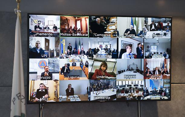 Stop and go di Conte per la "fase 2", confronto con le Regioni prima di decidere