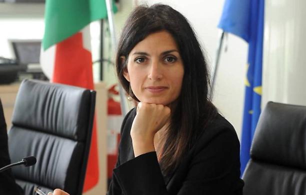 Dalla Raggi pi&ugrave; suolo pubblico per bar, ristoranti e librerie