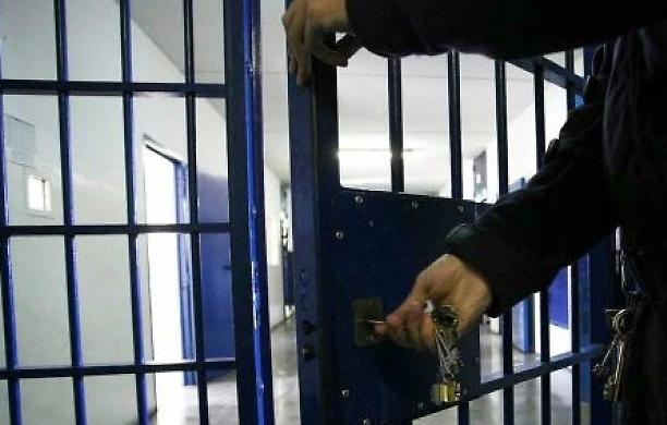 Il Governo punta a chiudere il caso scarcerazioni: per i mafiosi possibile valutazione immediata