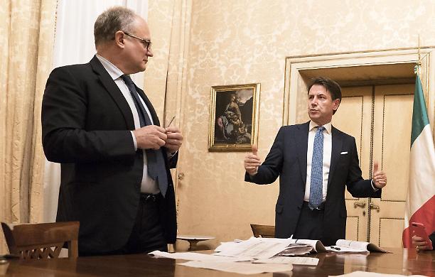 Decreto "Rilancio", tensioni in maggioranza. Gualtieri: Irap di giugno abbonata