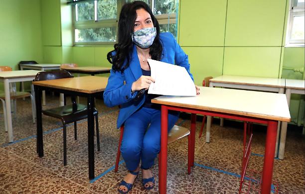 Edilizia scolastica, dalla ministra  Azzolina oltre 2 milioni di euro alla Puglia