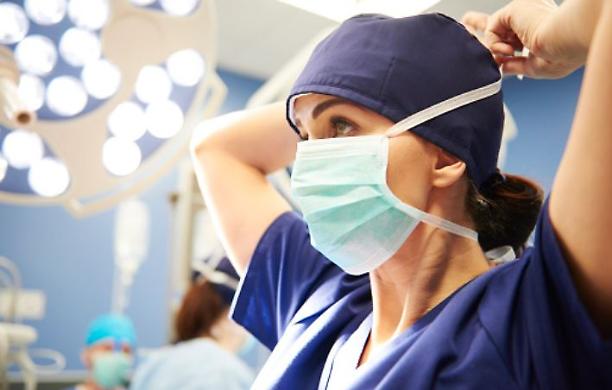Rinviato il mega concorso da 17mila persone per infermieri in Puglia