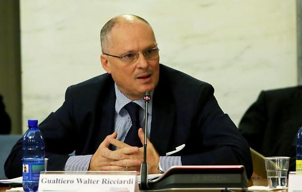 Coronavirus, Ricciardi: «Il contenimento è saltato, ora occorrono scelte coraggiose»