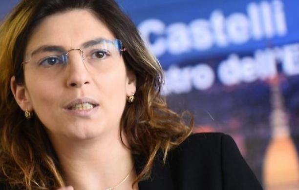 Castelli: «Decreto Ristori in Cdm, soldi in 10 giorni»