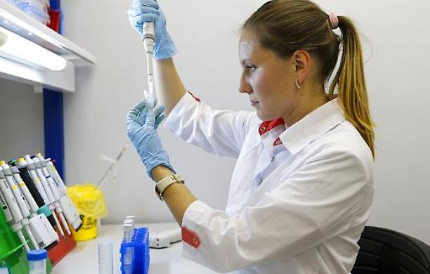 A Mosca parte la vaccinazione contro il Coronavirus tra medici e insegnanti