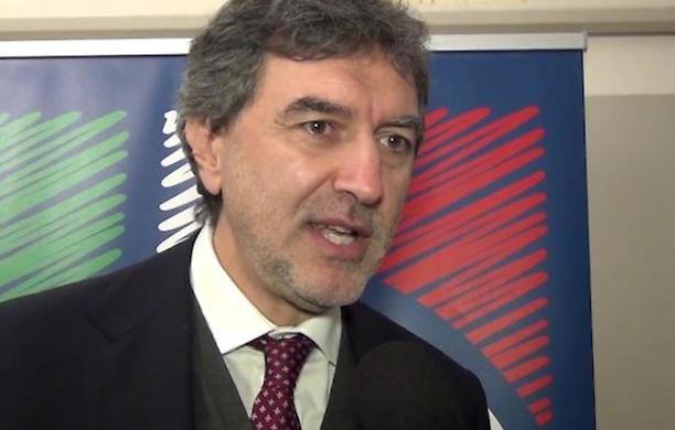 Boccia e Speranza diffidano il governatore dell'Abruzzo Marsilio a revocare la sua ordinanza