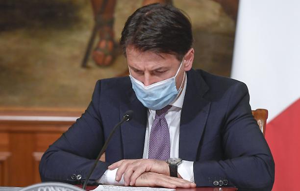 Ultim'ora. Spostamenti tra Comuni vietati a Natale, Santo Stefano e Capodanno: Conte valuta una deroga