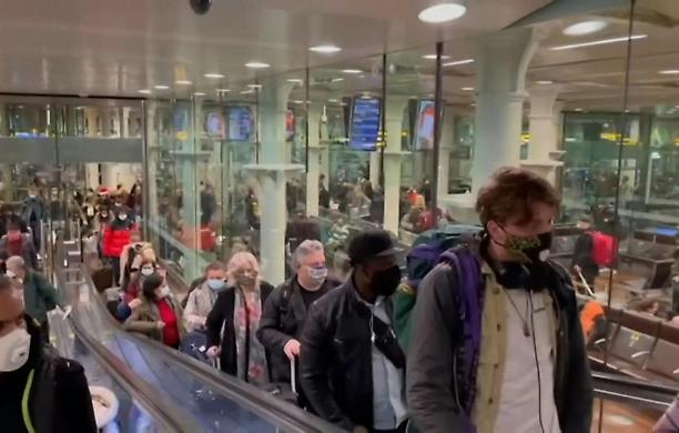 Anche in Italia un caso di variante Covid in un uomo rientrato dal Regno Unito