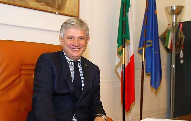 Conte cede a Benassi la delega ai Servizi Segreti