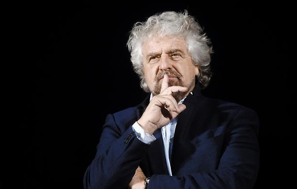 Anche Grillo al tavolo di confronto con Draghi per le consultazioni