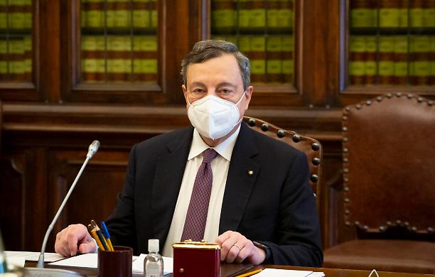 Draghi chiude il primo giro di consultazioni: tutti dichiaratamente con lui, tranne Fratelli d'Italia e, con riserva, Leu