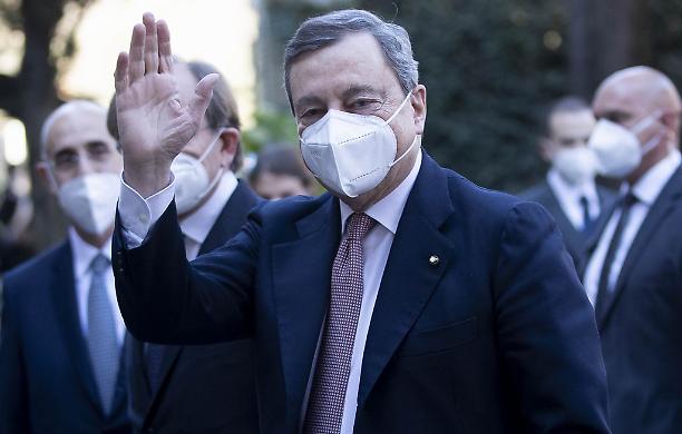 L'ombra dei signori della finanza sul Recovery rimaneggiato da Draghi