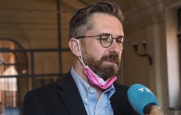 Conte: «A Bologna il M5S sostiene il candidato del PD Lepore»