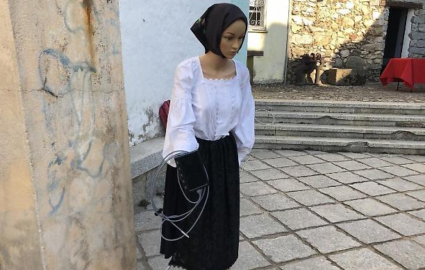 Gavina, il robot che gioca a morra battuto in Sardegna
